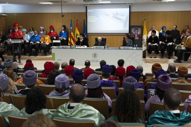 Apertura del curso de la Universidad Católica