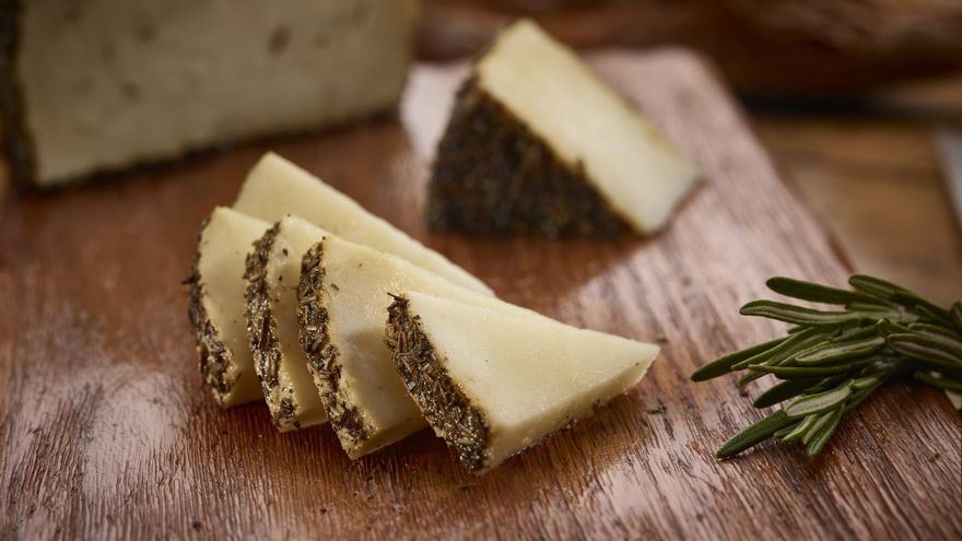 El mejor queso curado de cabra del mundo se hace en Málaga y cuesta más de 100 euros