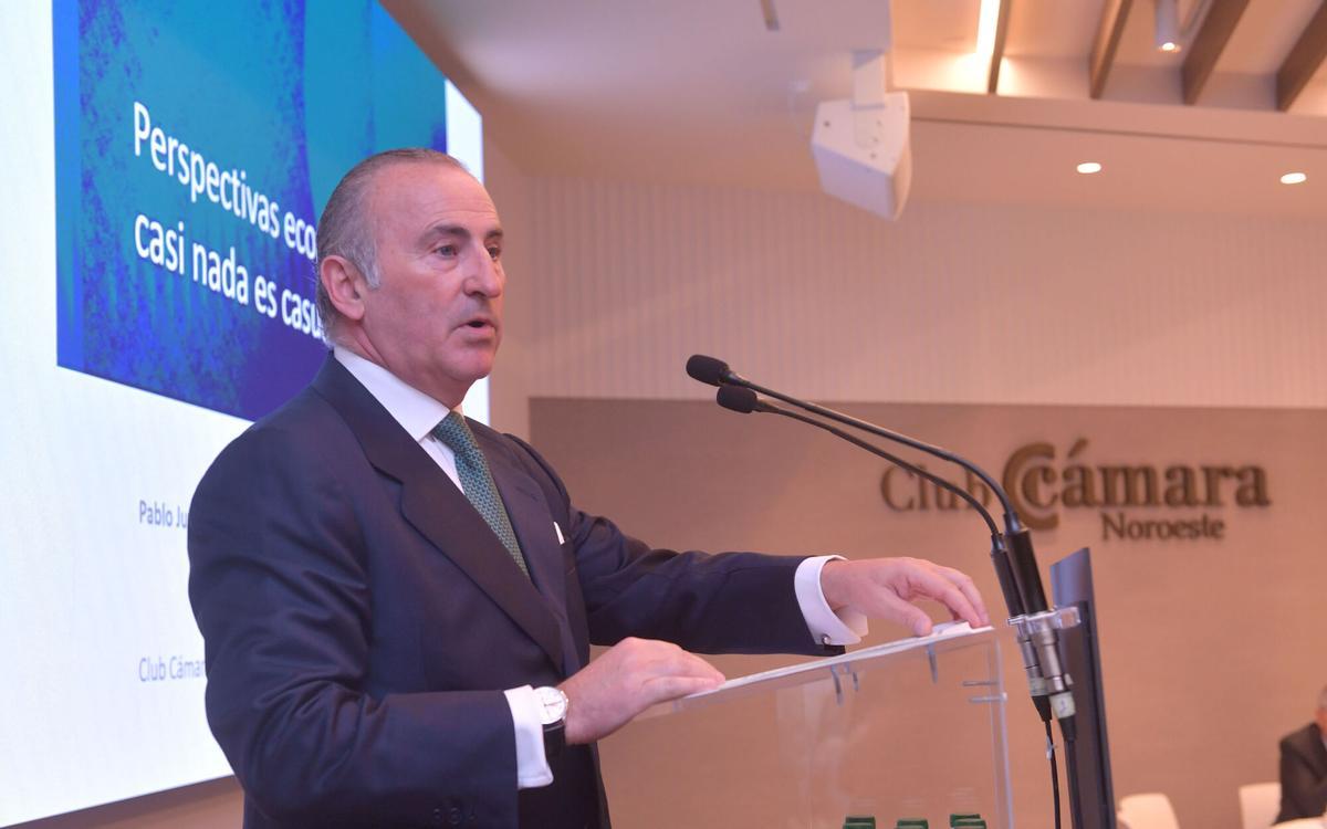 Club Camara Noroeste desayuno Tribuna con Pablo Junceda director general Sabadel Gallego
