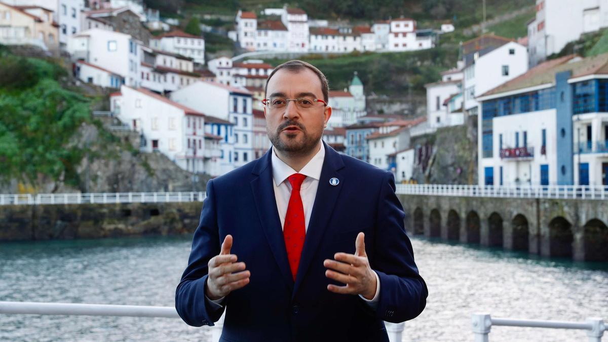 Barbón, durante su discurso de Fin de Año, grabado en Cudillero.