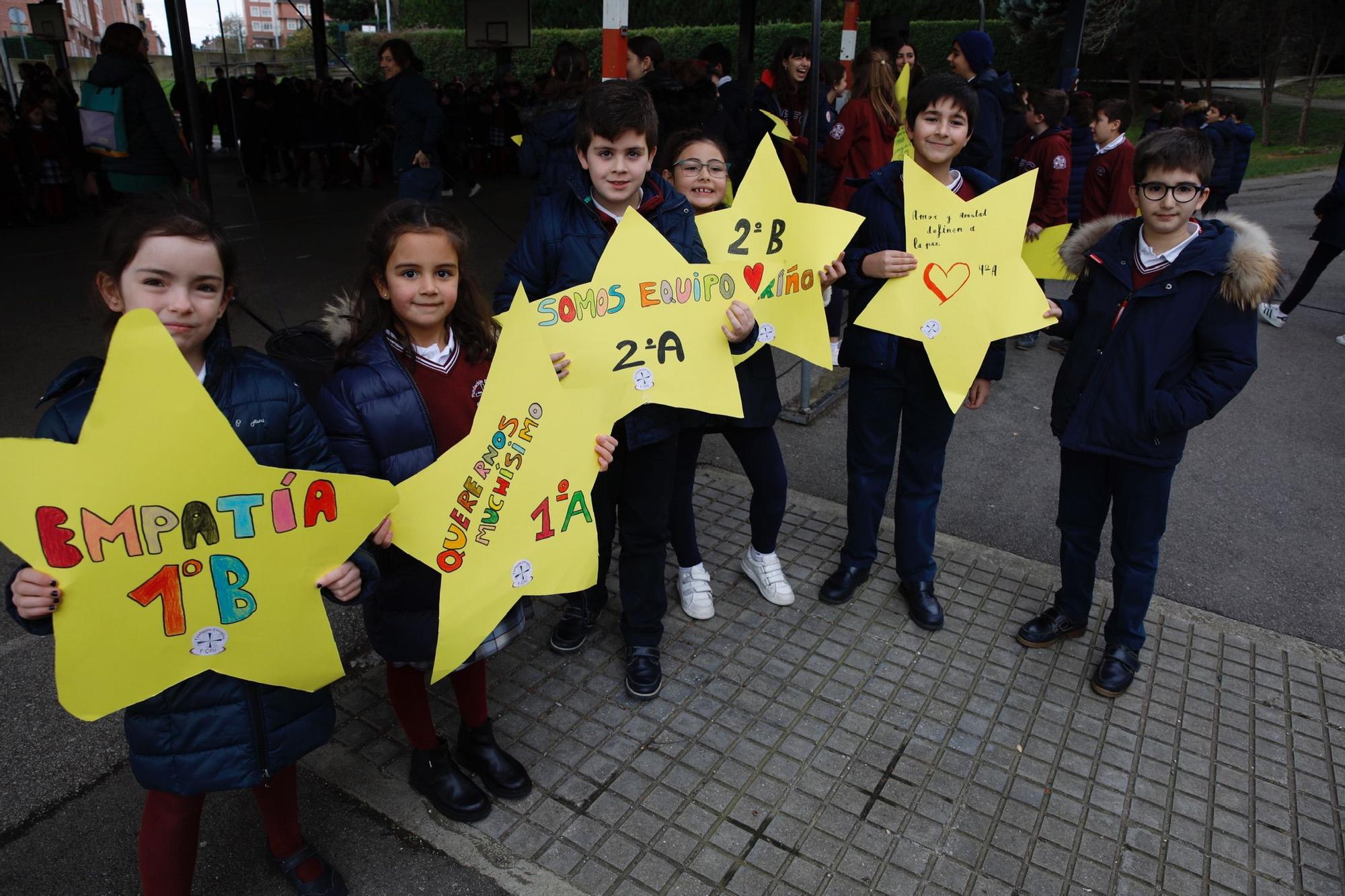 Celebración del Día de la Paz en el colegio Virgen Mediadora (Dominicas)