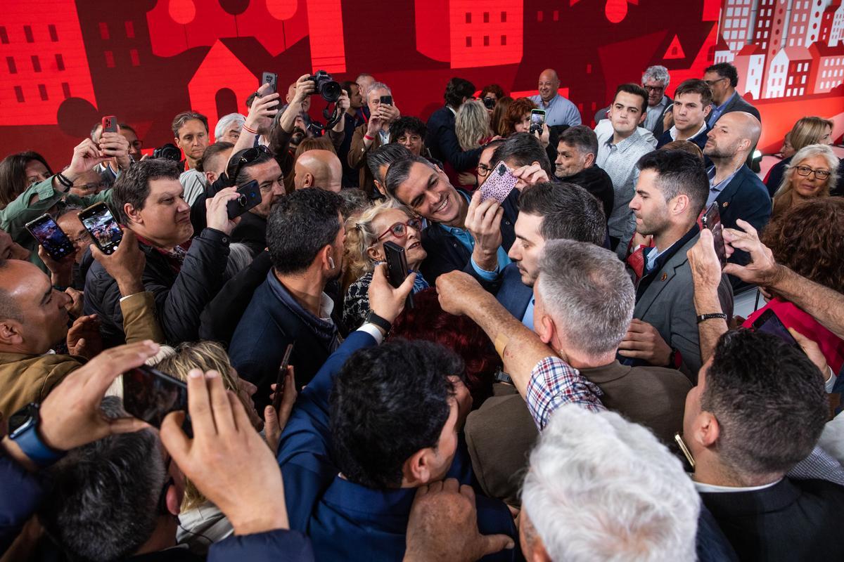 Pedro Sánchez clausura la Convención Municipal del PSC