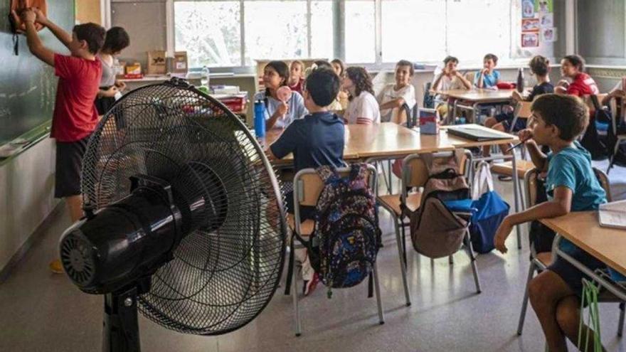 Plante ante Educación por las altas temperaturas en las aulas