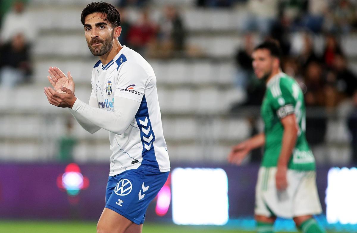 José León, durante un partido.