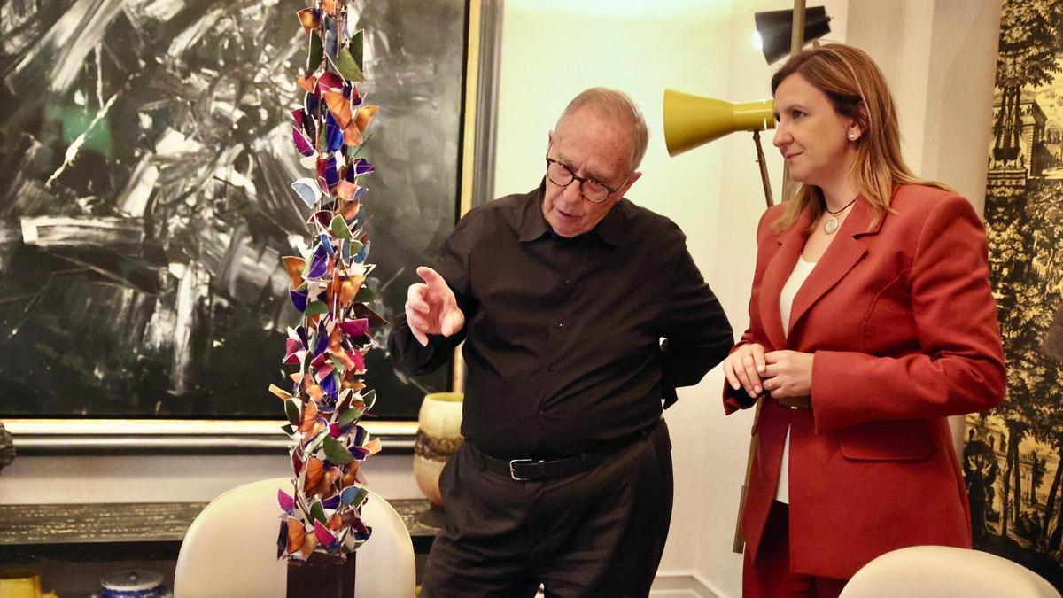 María José Catalá en Nueva York con Manolo Valdés.