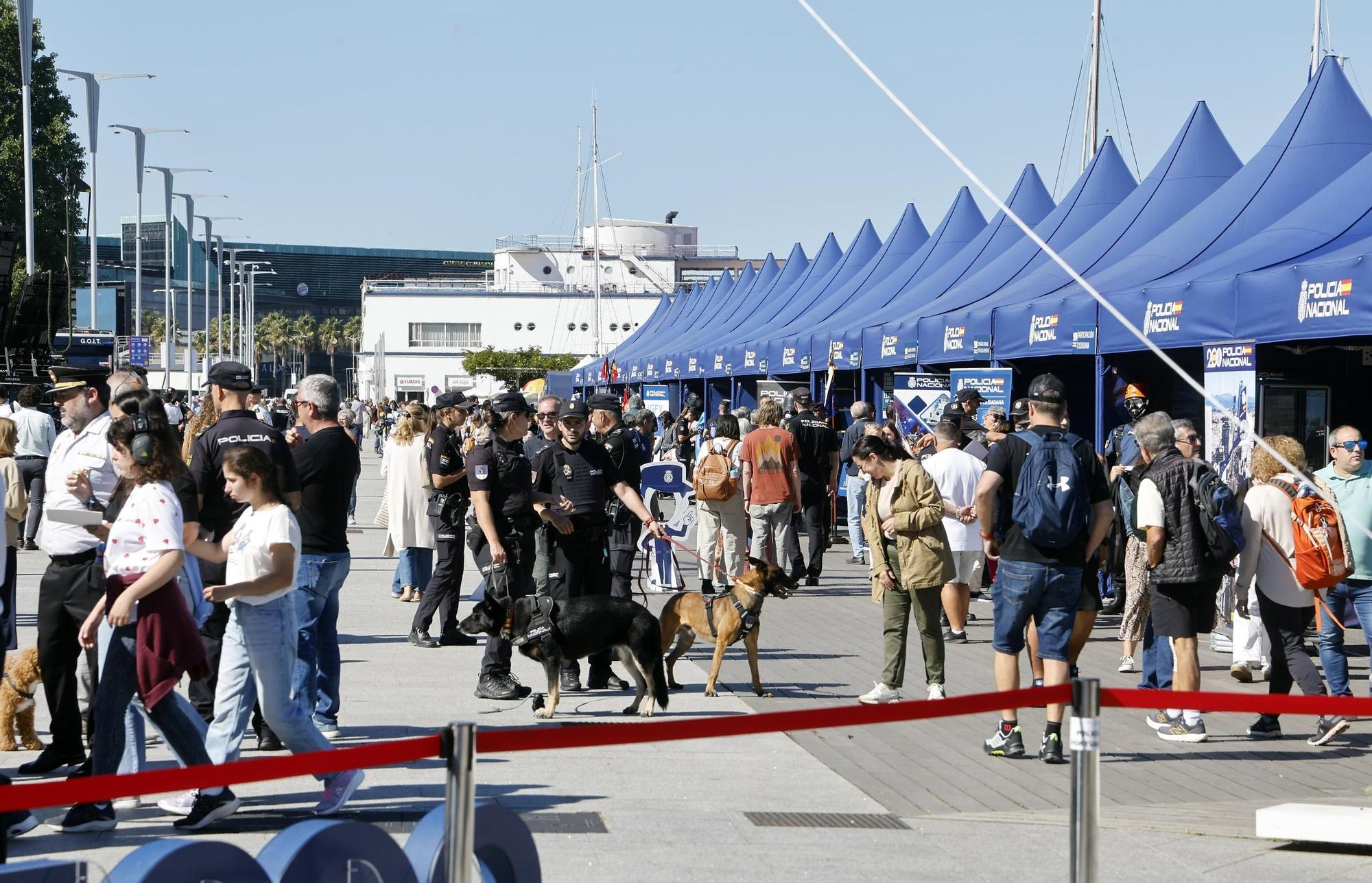 Vigo inaugura con la "Exposición de Medios" las celebraciones del Día de la Policía Nacional