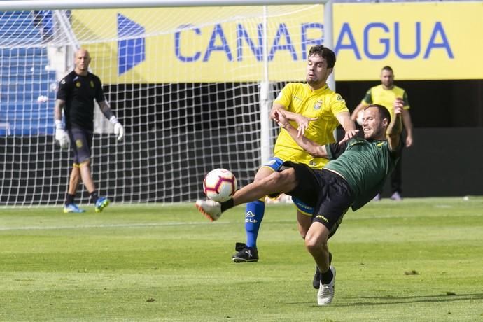 17.04.19. Las Palmas de Gran Canaria.Fútbol segunda división temporada 2018-19. Entrenamiento de la UD Las Palmas. Estadio de Gran Canaria.  Foto Quique Curbelo  | 17/04/2019 | Fotógrafo: Quique Curbelo