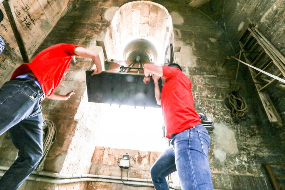 Volteo de campanas en la Iglesia de San Martín de