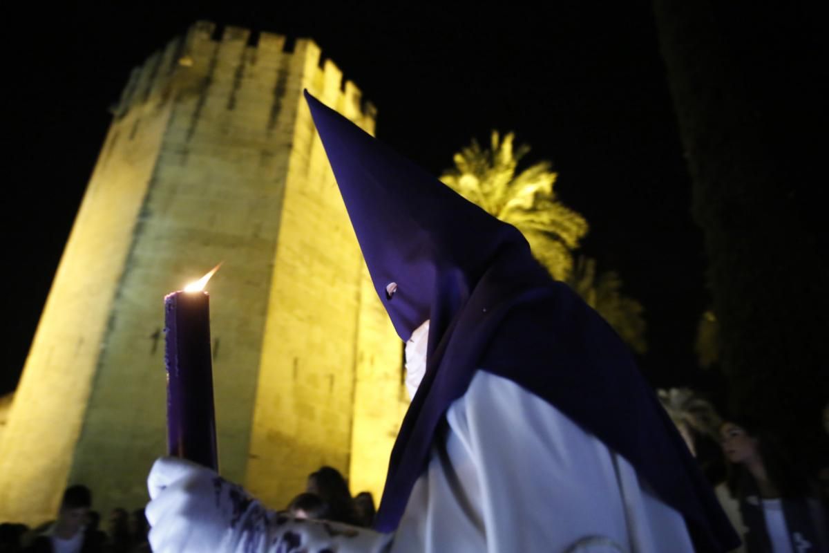 El Alcázar Viejo camina por Córdoba con la hermandad de Pasión