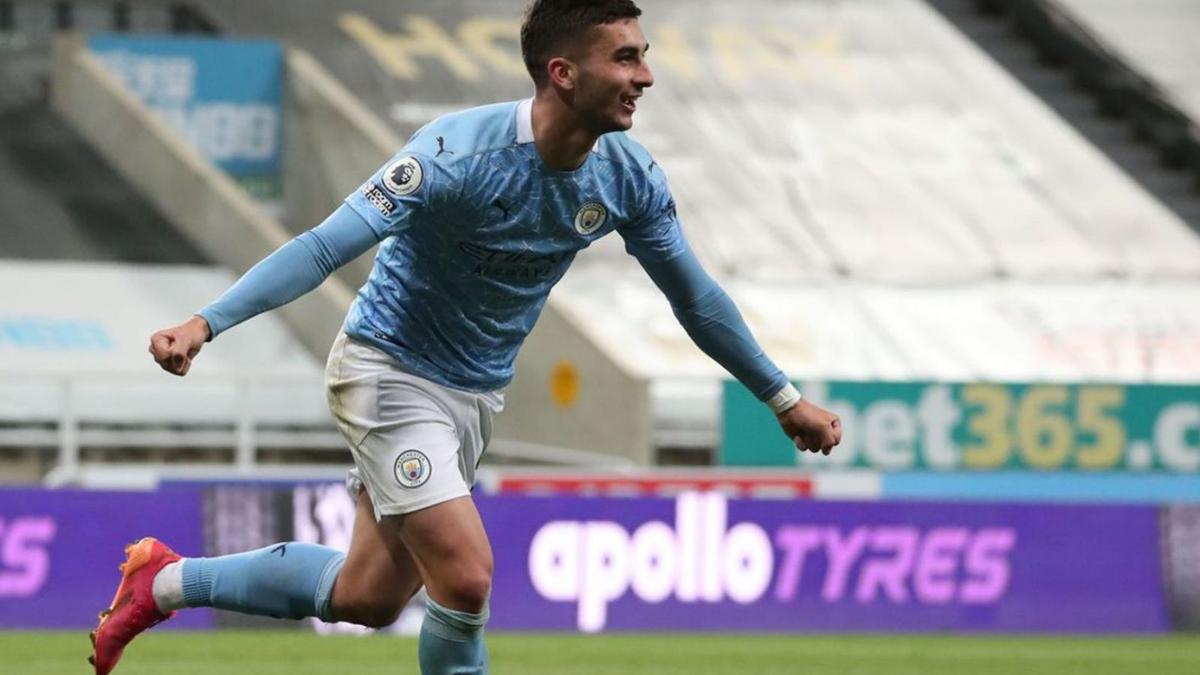 Ferran Torres celebrant un gol amb el City la temporada passada. | DIARI SPORT