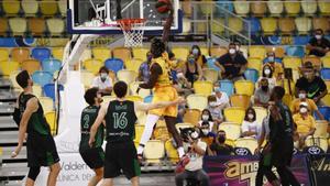 El Joventut sucumbeix davant la intensitat ofensiva del Gran Canària