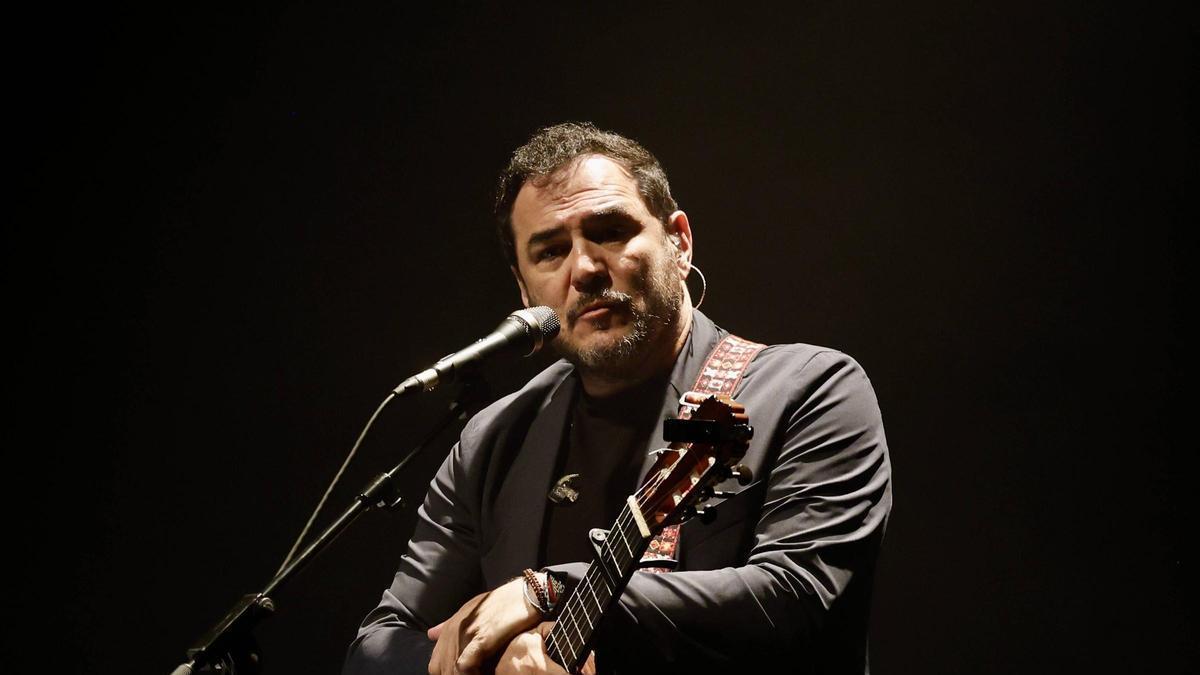 El concierto de Ismael Serrano en Gijón, en imágenes