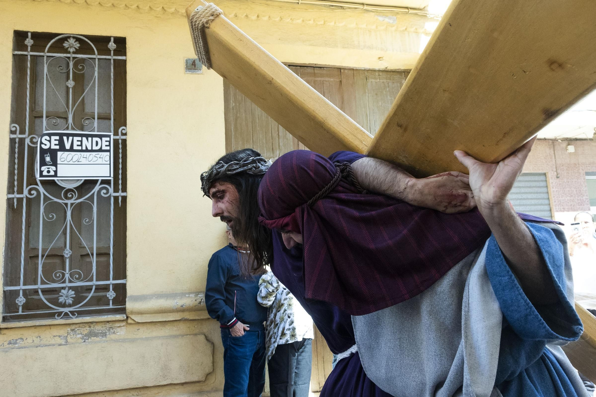 Benetússer vive la pasión de Cristo