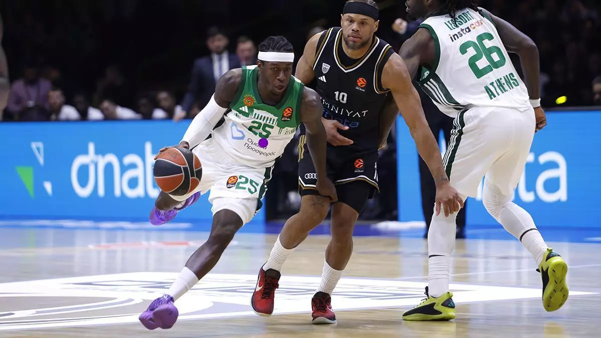 El vuelo de Kendrick Nunn ante Justin Anderson