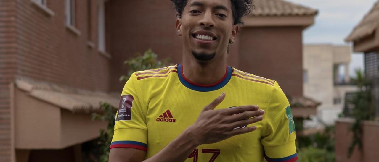 Mojica, con la camiseta de la selección colombiana