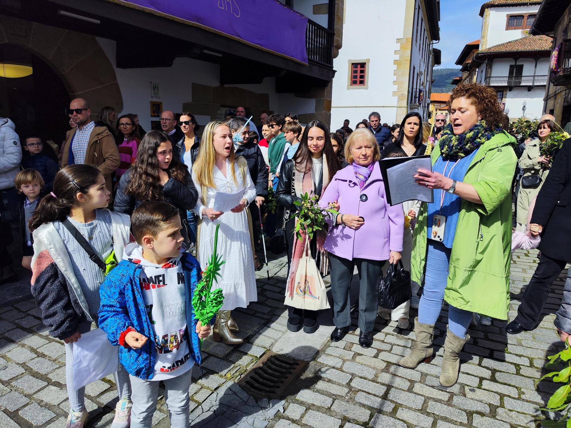 Villaviciosa vibra en Semana Santa con un domingo de Ramos multitudinario