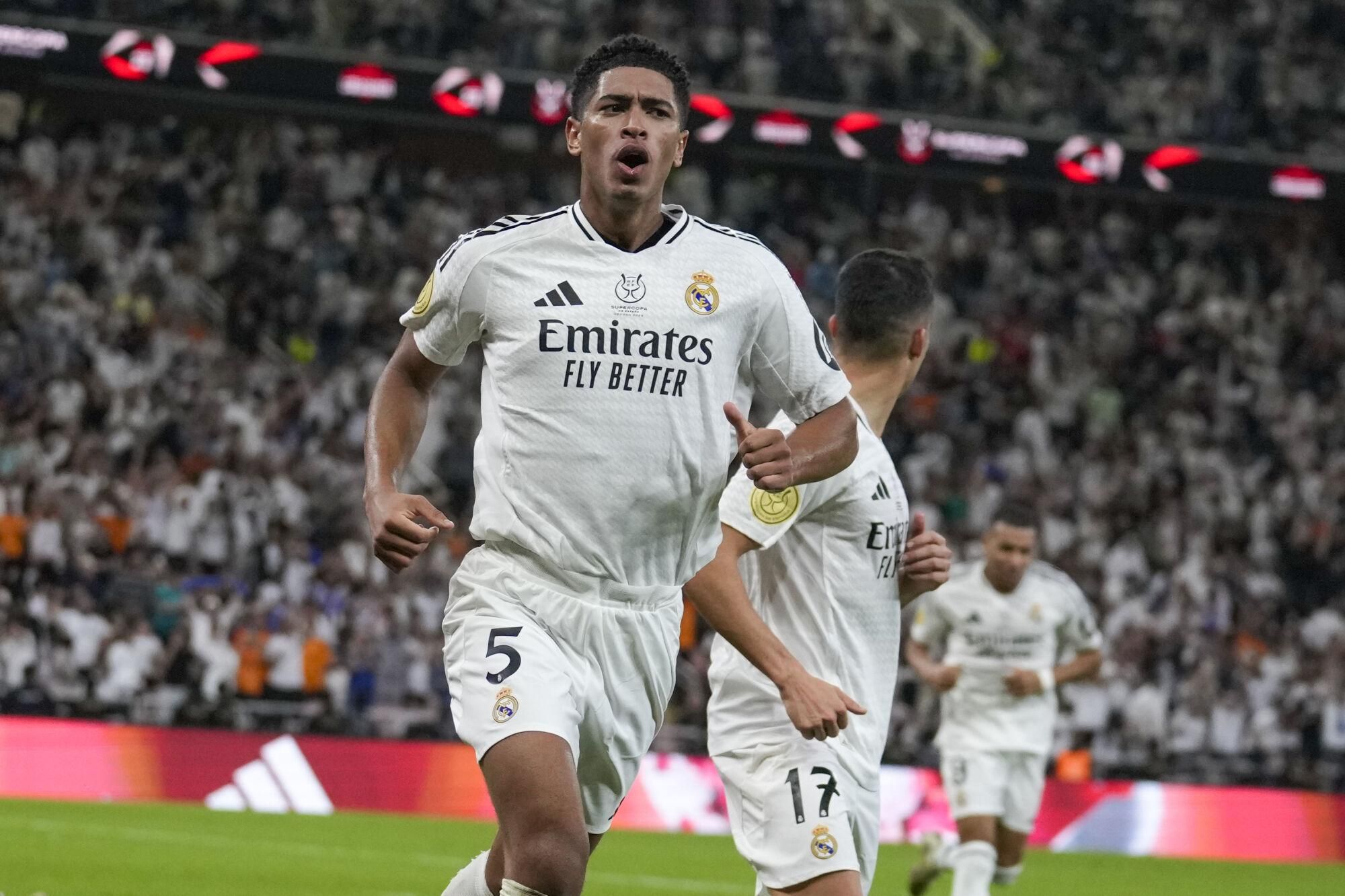 Real Madrid's Jude Bellingham celebrates after scoring his side's opening goal during the Spanish Super Cup semifinal soccer match between Real Madrid and Mallorca at the King Abdullah Stadium in Jeddah, Saudi Arabia, Thursday, Jan. 9, 2025. (AP Photo/Altaf Qadri) Associated Press/LaPresse. EDITORIAL USE ONLY/ONLY ITALY AND SPAIN