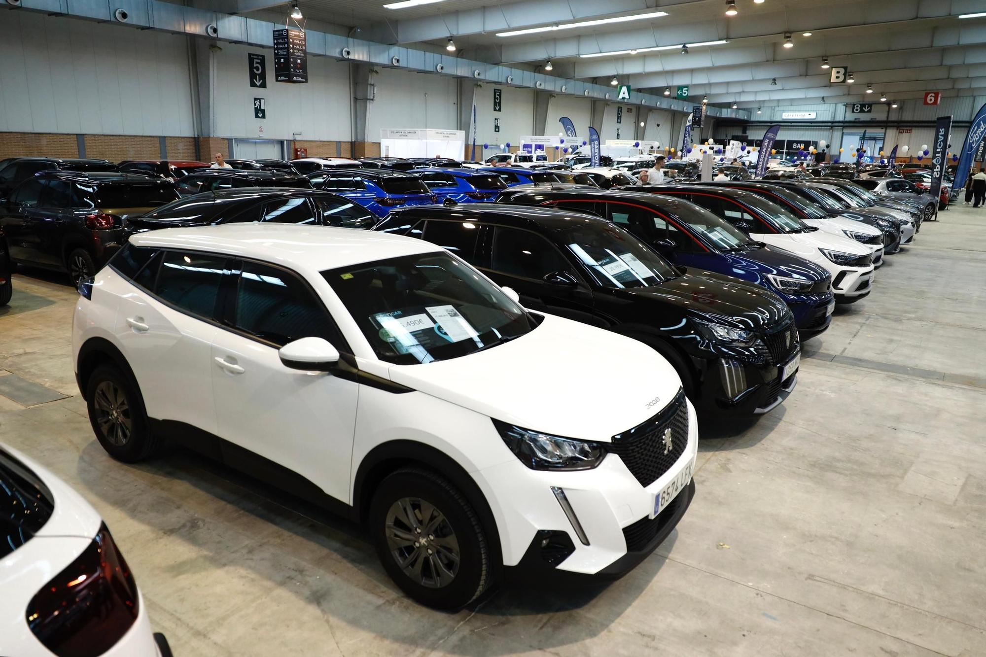 En imágenes | 2.000 vehículos esperan comprador en la Feria Stock Car de Zaragoza