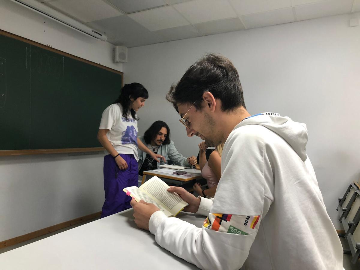 Seminario de Filosofía contemporánea por parte del centro de investigación de Jóvenes Filósofos de Málaga y la asociación FICUM.