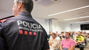 Los Mossos hicieron formación en la Federación Catalana de Fútbol