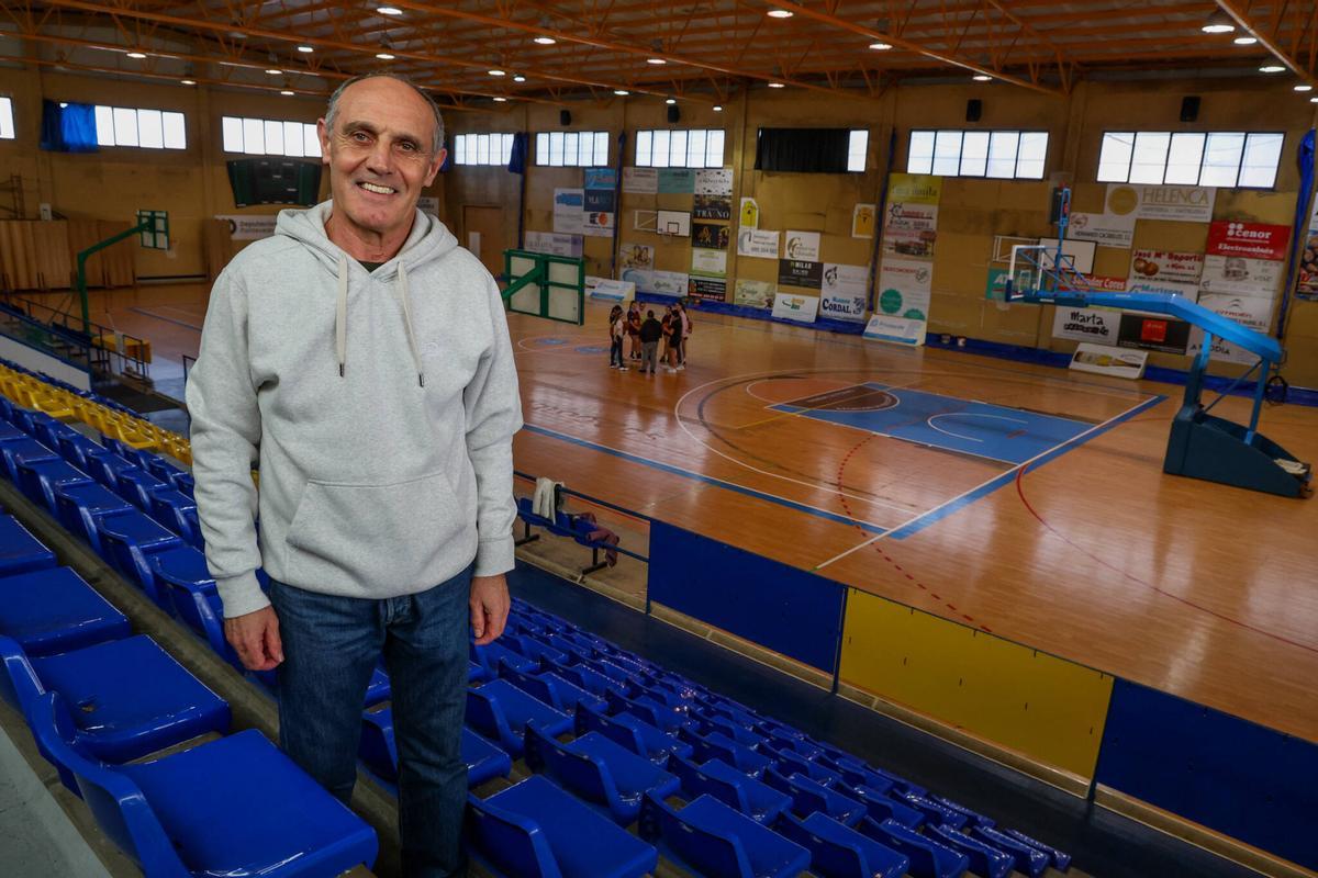 Richard Charlín no pavillón do Pombal, agora xa de xubilado.