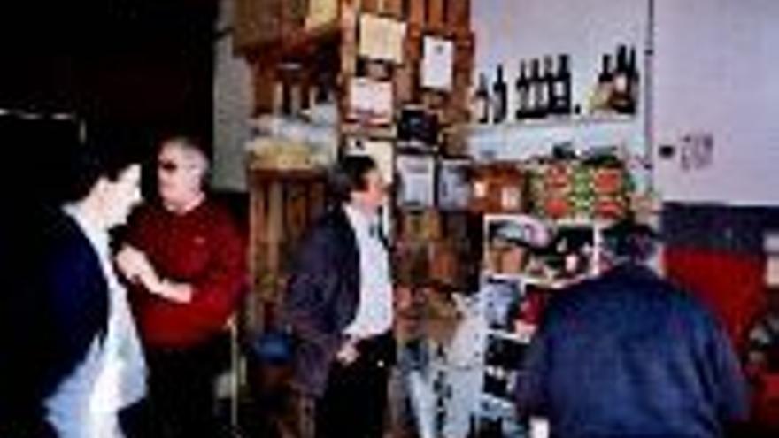 En Tosos se mantiene su bodega de vino ecológico