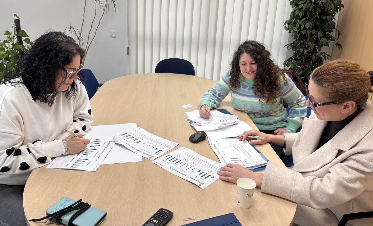 La regidora Lena Baraza, en las instalaciones de la mutua.