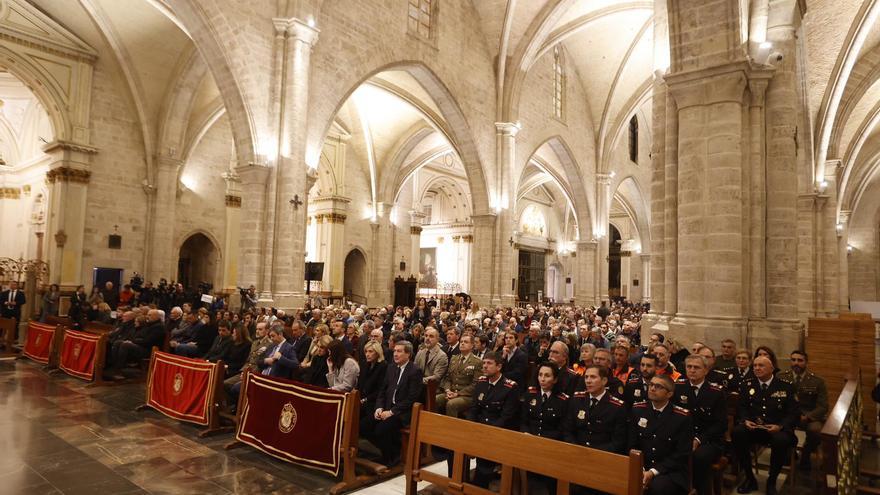 Así ha sido la misa en honor a las víctimas de la tragedia de Campanar