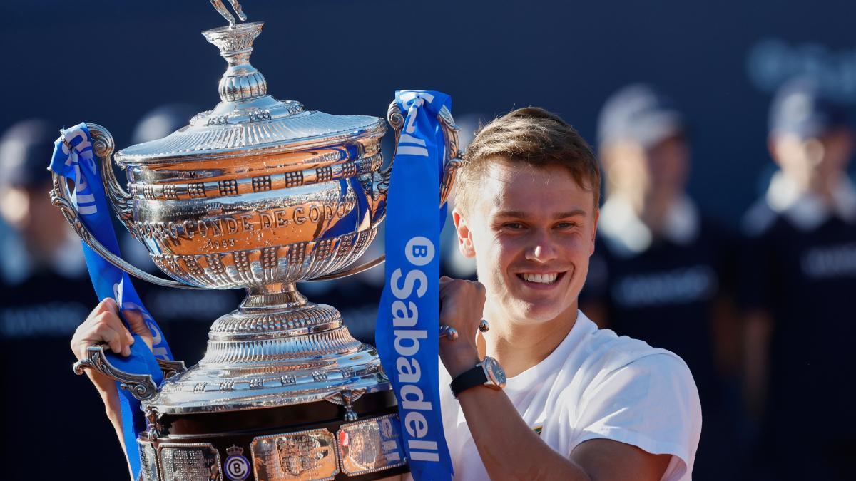 Rune con el título de Barcelona