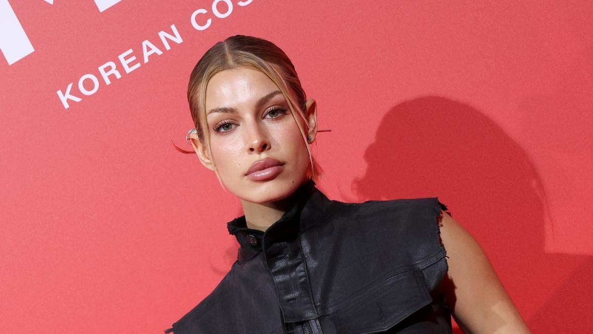 Jessica Goicoechea duerme con luz roja