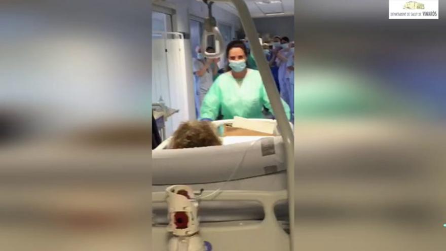 La UCI del Hospital Comarcal de Vinaròs despide a su último paciente con coronavirus
