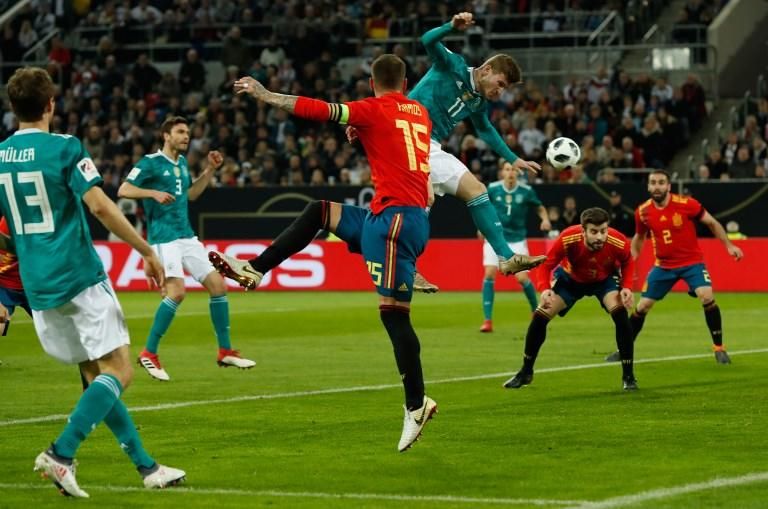 El partido Alemania - España, en imágenes