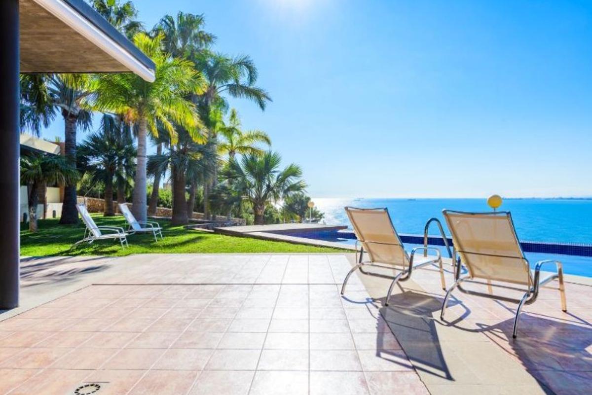 Vivienda a la venta en Orpesa por 2,3 millones