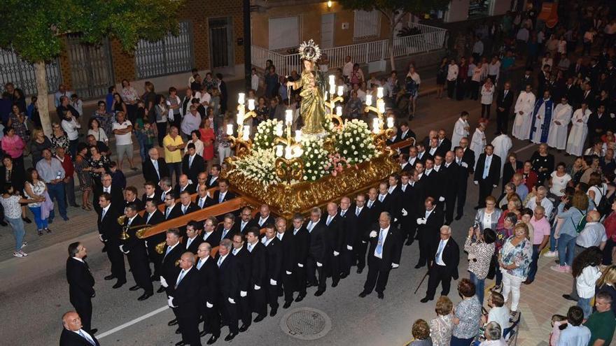 Un momento de la procesión.