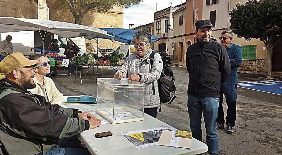 La república gana a la Corona por amplia mayoría en otra jornada de consultas