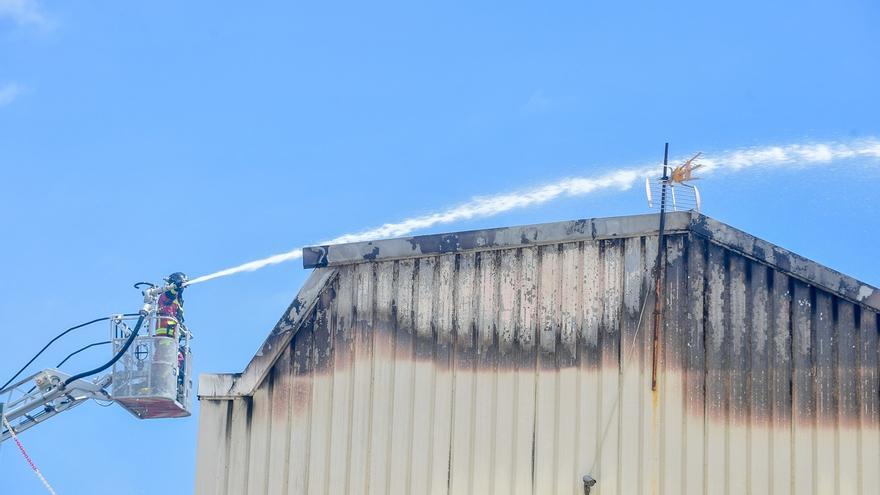 Las imágenes del incendio en Mercalaspalmas