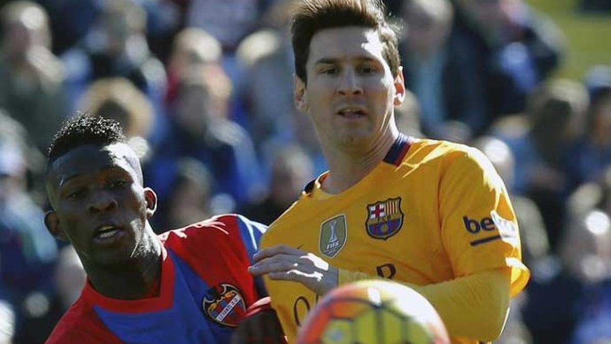 Messi celebró su victoria 250 en Liga con el FC Barcelona en el Campo del Levante