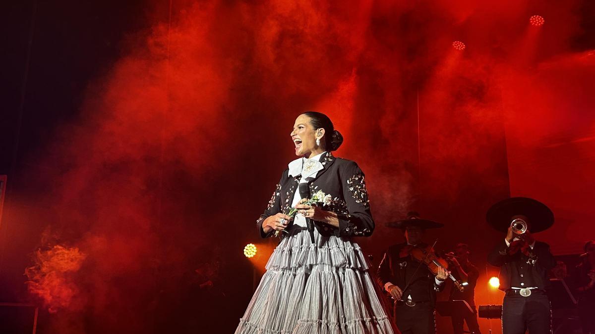 Natalia JIménez, durante su concierto en Tenerife.