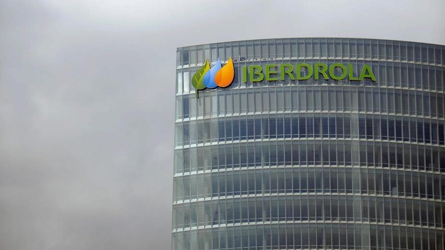Iberdrola suministrará electricidad a la Junta de Extremadura y a sus edificios durante dos años por 19,3 millones
