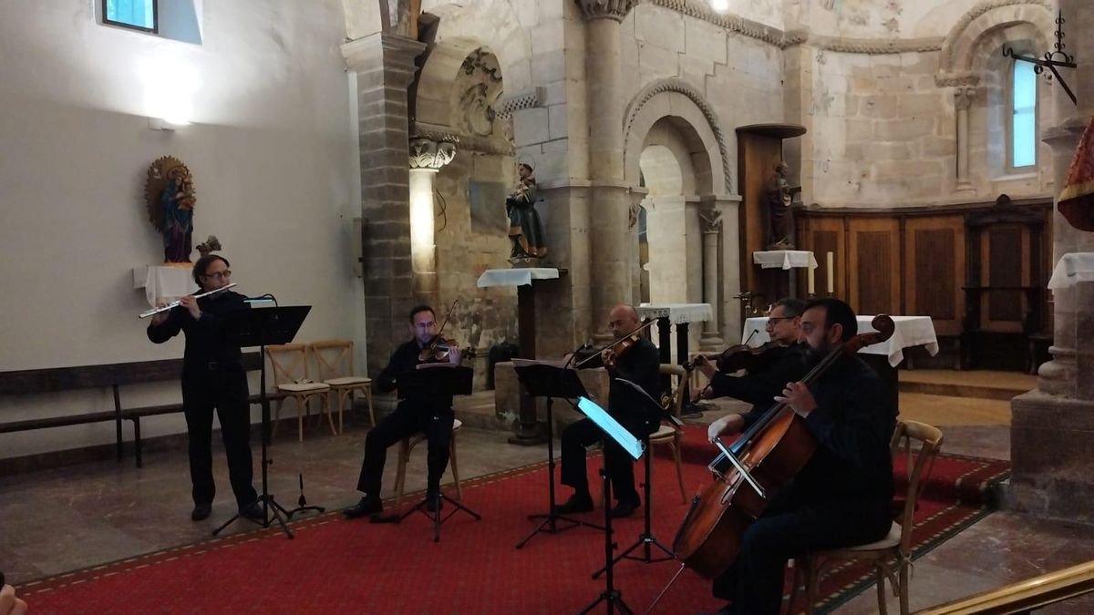 Concierto en la iglesia del Monasterio de San Pedro de Villanueva, Cangas de Onís