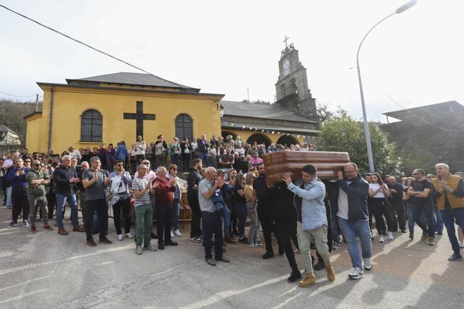 Funeral en Torre del Bierzo (León) de David Álvarez, uno de los mineros fallecidos en el accidente de Cerredo