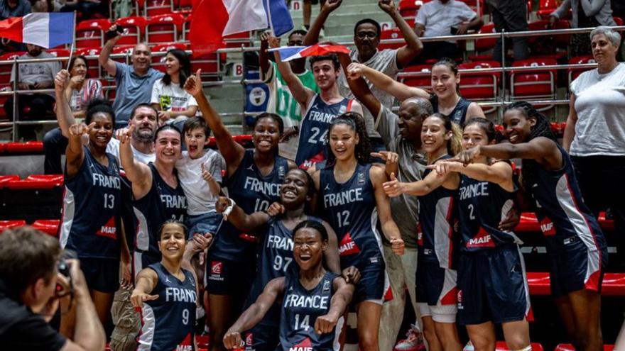 España cae arrollada por Francia y este domingo luchará por el bronce