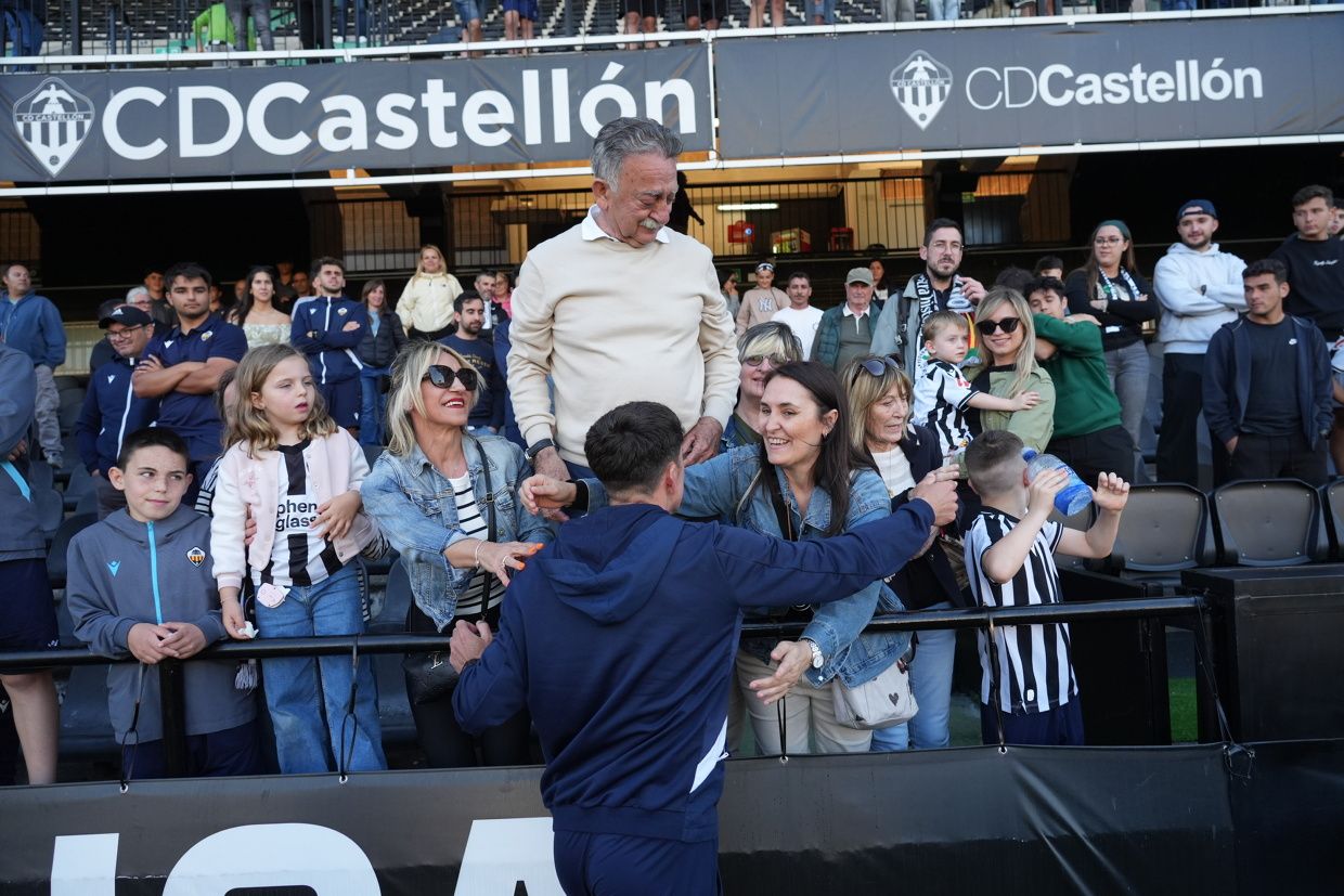 ¡Las mejores imágenes de la celebración del ascenso a Segunda Federación del Castellón B!