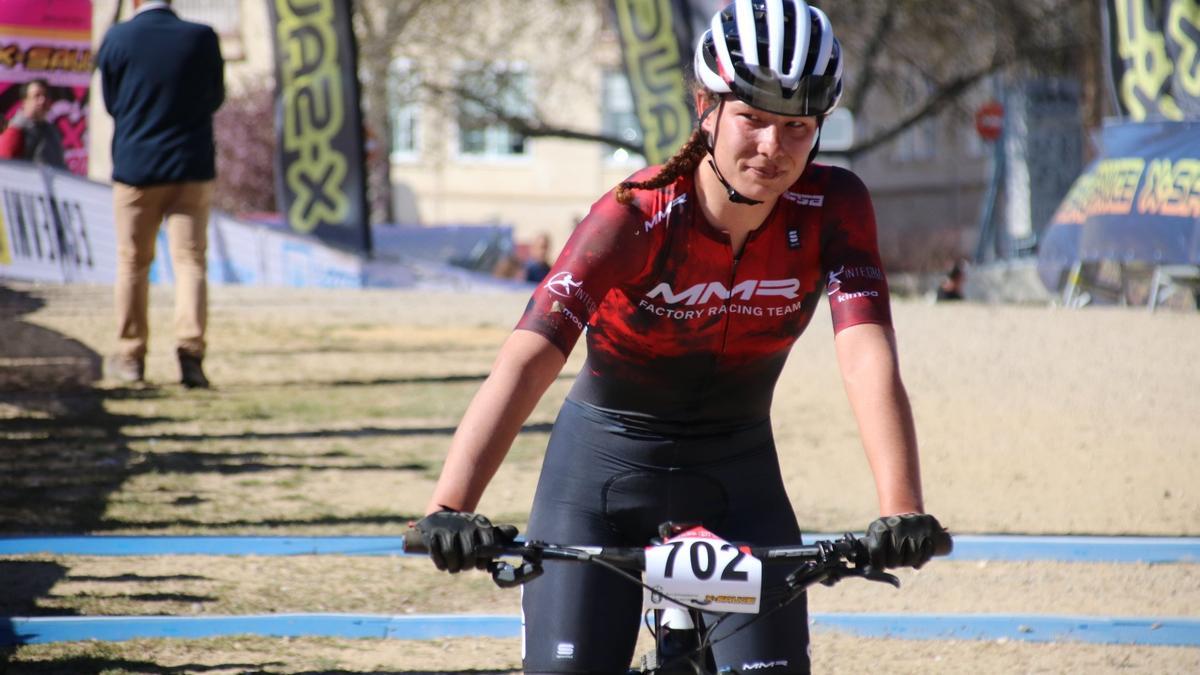 Lucía Gómez entra tercera en el circuito de Alpedrete (La Adrada, Ávila)