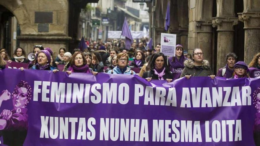 Cabecera de la manifestación de ayer en Santiago. // Óscar Corral