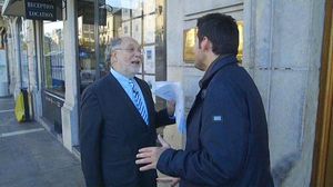 Tu i jo som tres. Per Ferran Monegal.