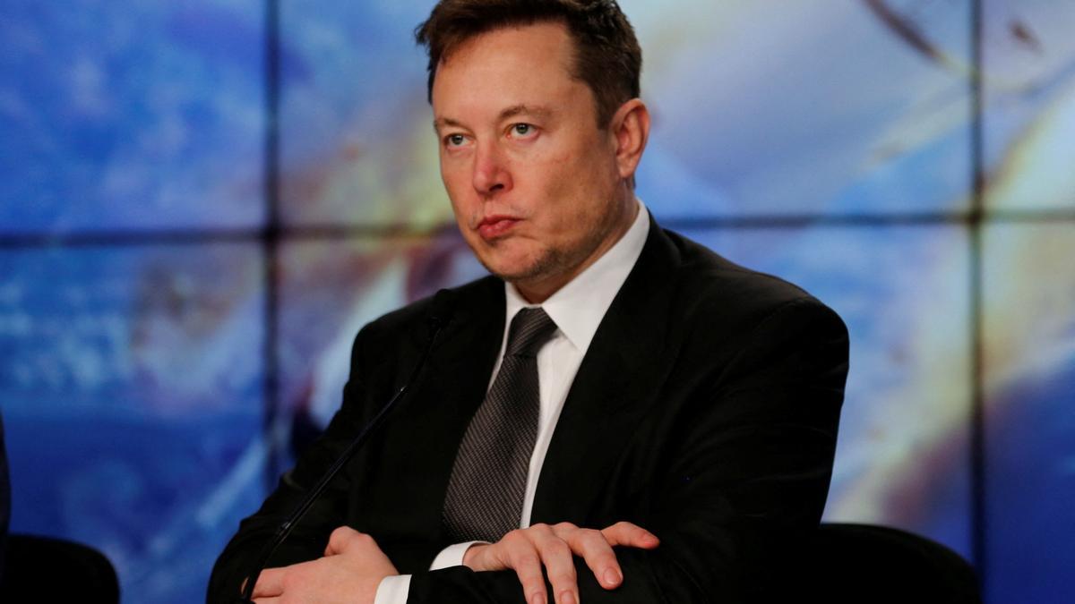 Elon Musk en una rueda de prensa