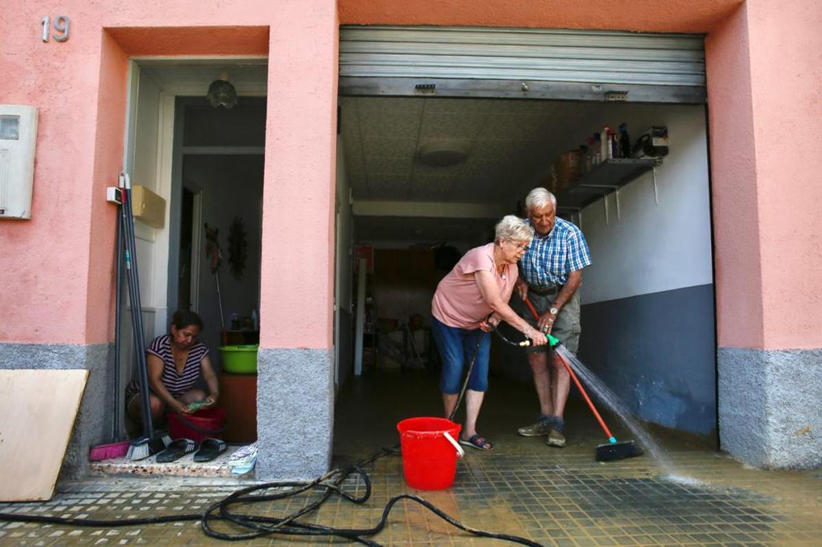 Manel Salvador y Rosa Raich, vecinos afectados por las inundaciones de Terrassa
