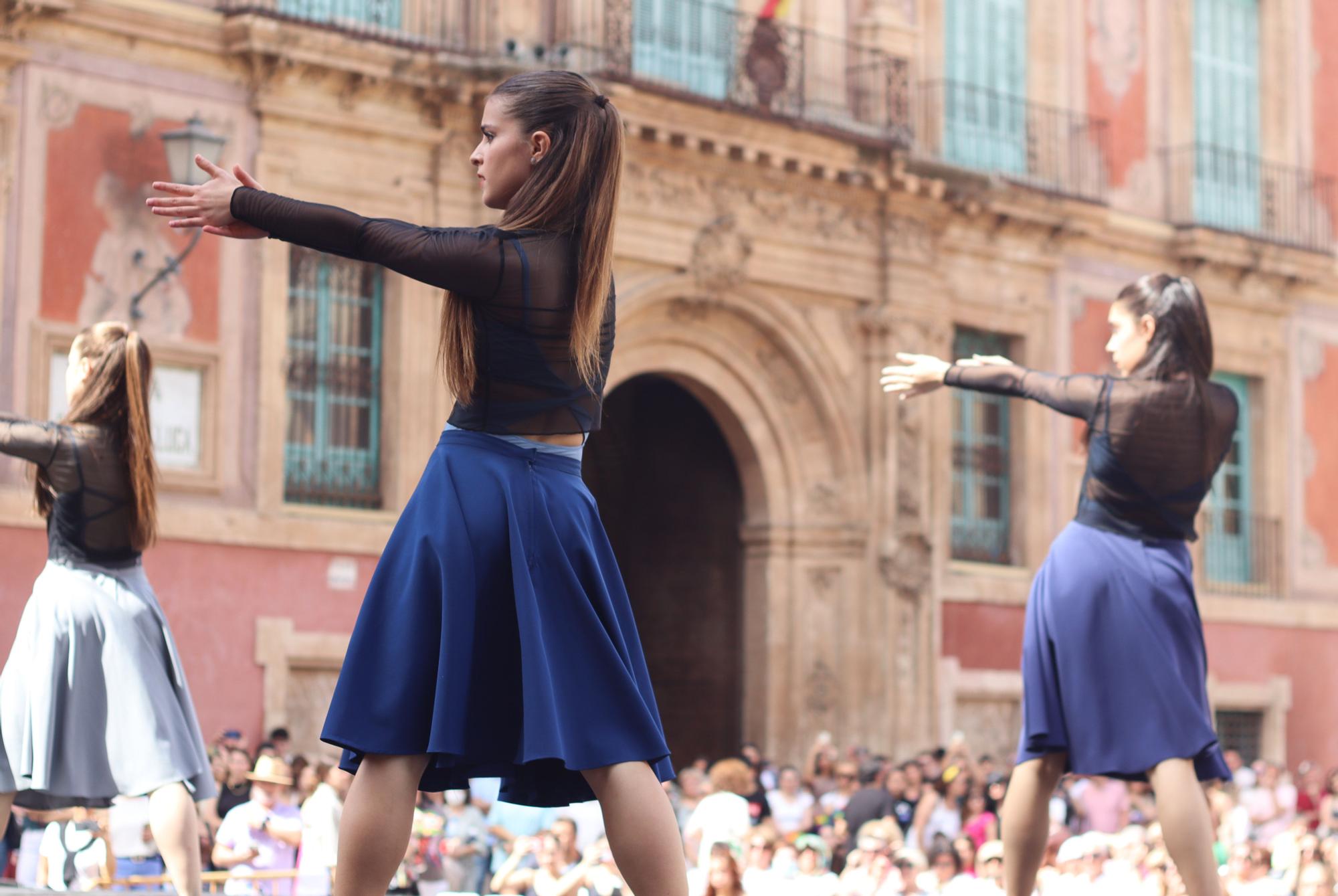 Exhibición de danza en la plaza Belluga de Murcia