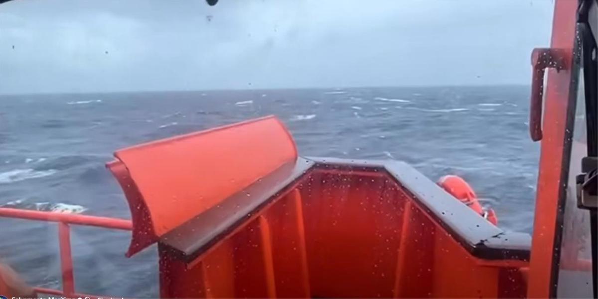 Imagen tomada desde el buque 'Alonso de Chaves', que participa en la búsqueda del 'Itoitz'.